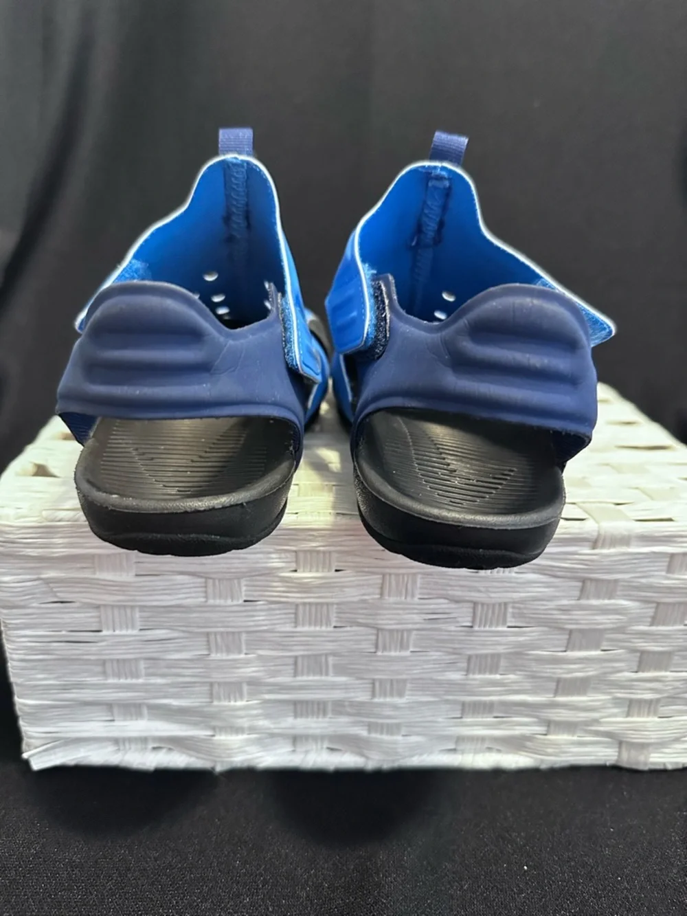 Nike Toddler Boy’s Blue and Black Slip-On Sport Sandals Sz. 11 Adjustable Straps